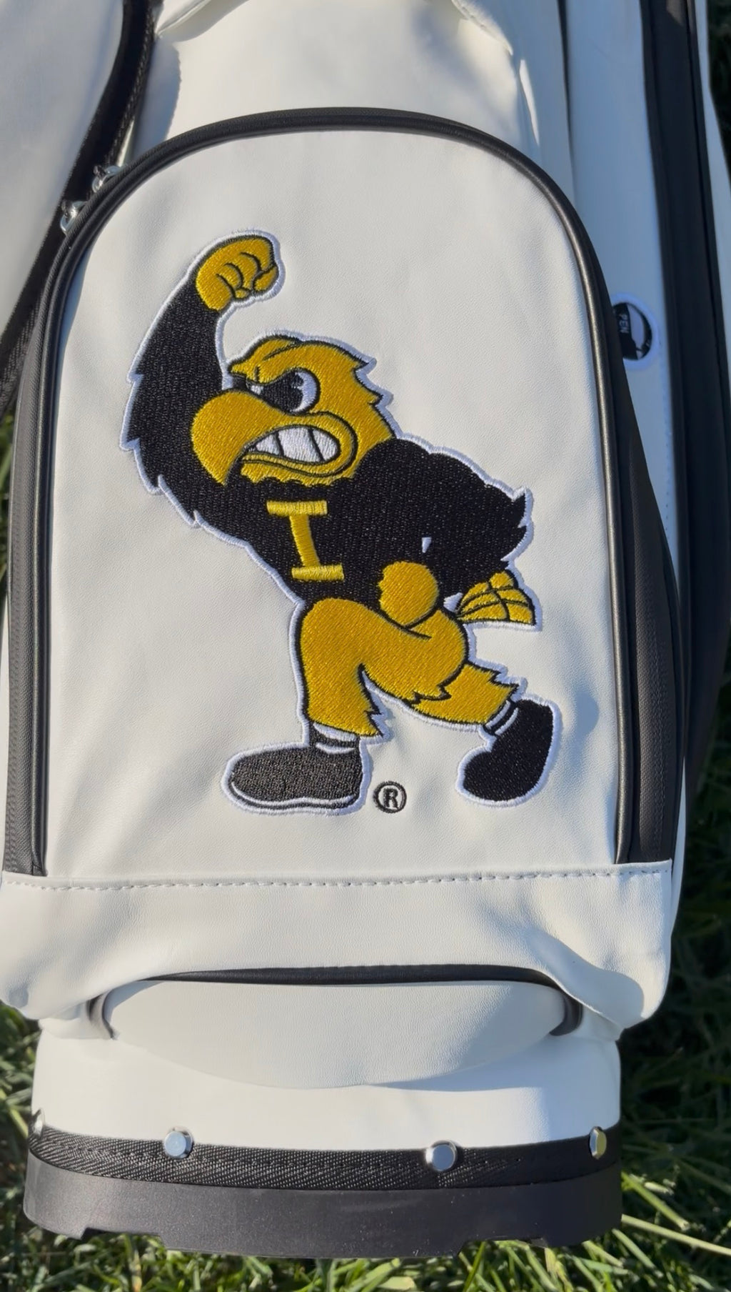 Iowa Hawkeyes Herky Golf Bag – White